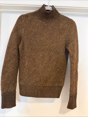 Women’s  Brown Ribbed Turtleneck Sweater